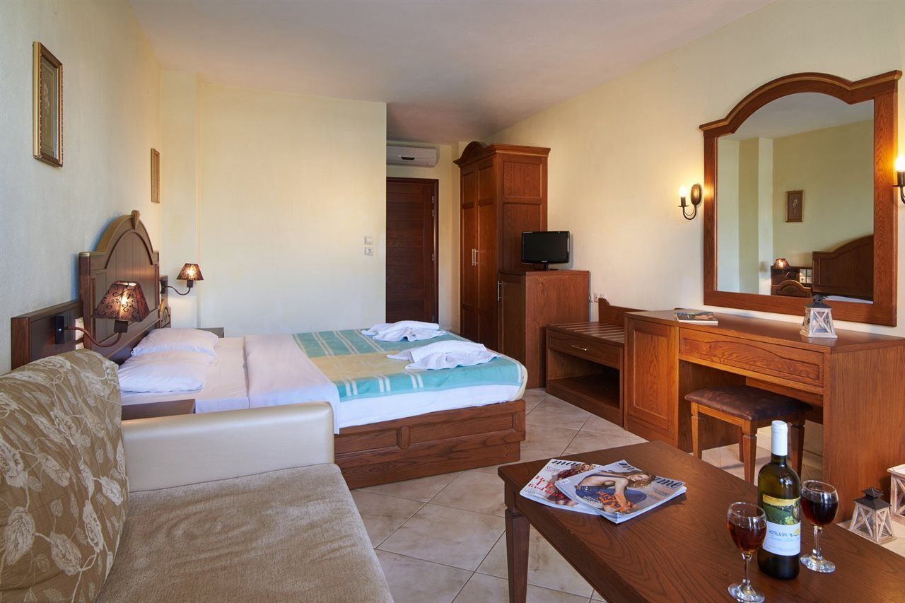 Toroni Blue Sea Hotel 외부 사진